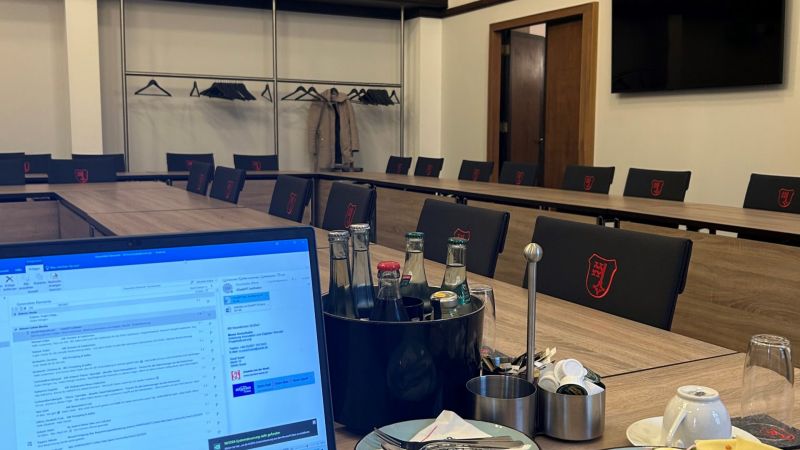 Digitale Lotsen im Einsatz – Das „Prompting Café“ als digitaler Austausch