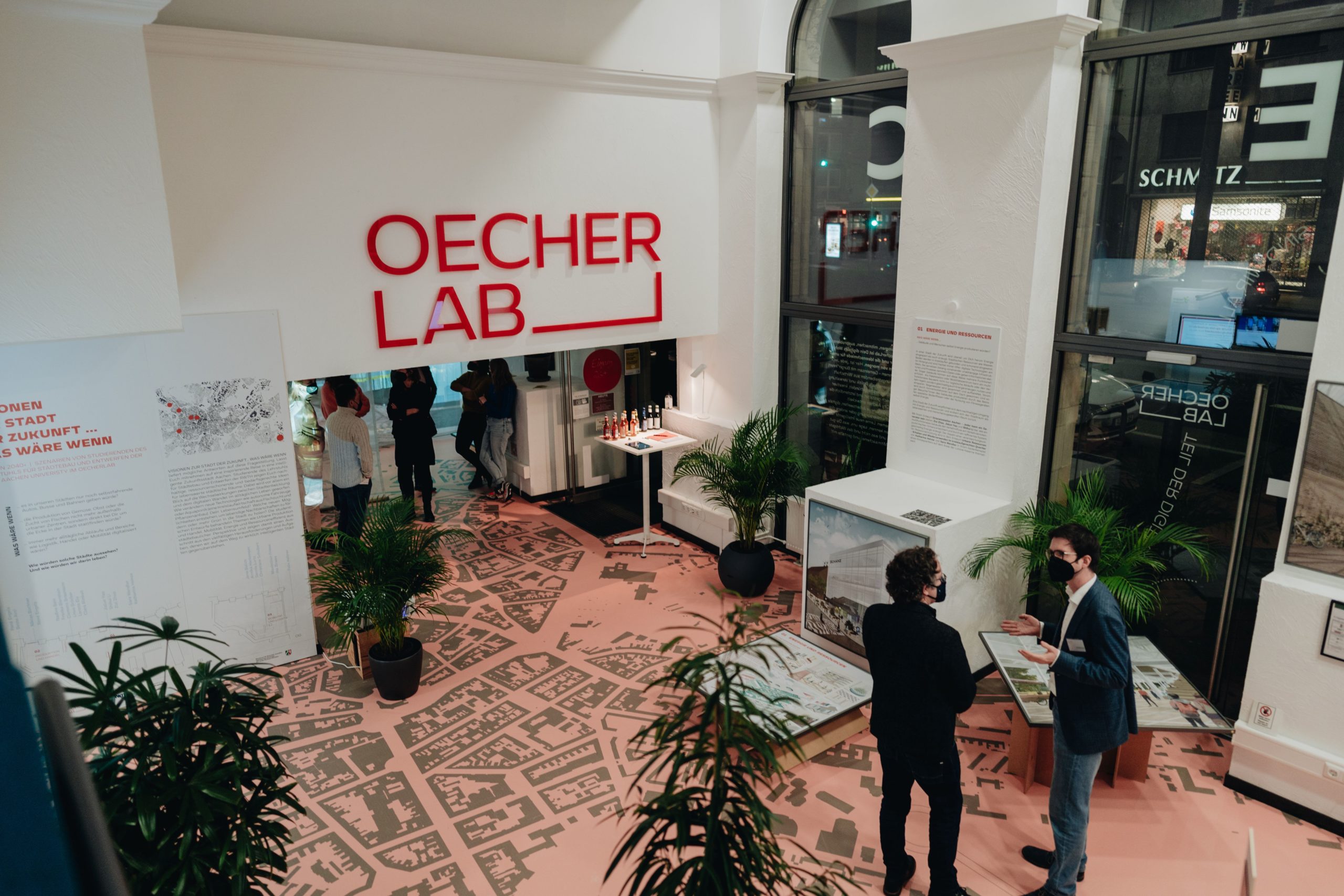 Das OecherLab in Aachen. Ausstellungsraum von oben fotografiert.