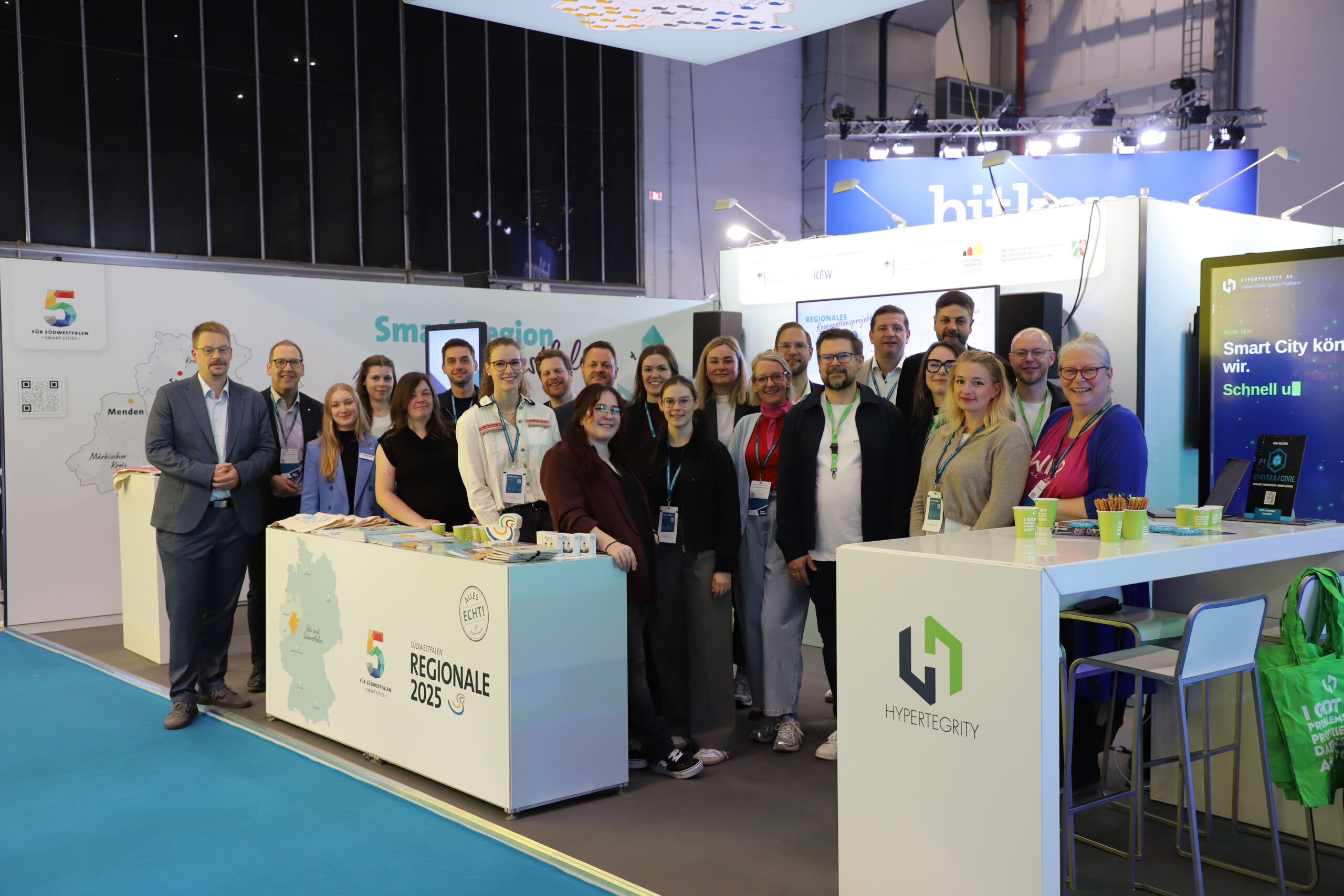 Gruppenfoto Teilnehmende 5 für Südwestfalen auf der Smart Country Convention in Berlin