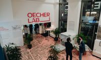 Das OecherLab in Aachen. Ausstellungsraum von oben fotografiert.